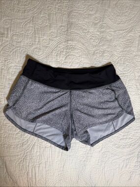 Lululemon Athletica Lux Heather Gray and Black Speed Up Shorts Size 4 Running